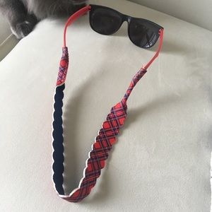 Plaid Scalloped Sunglass Holder